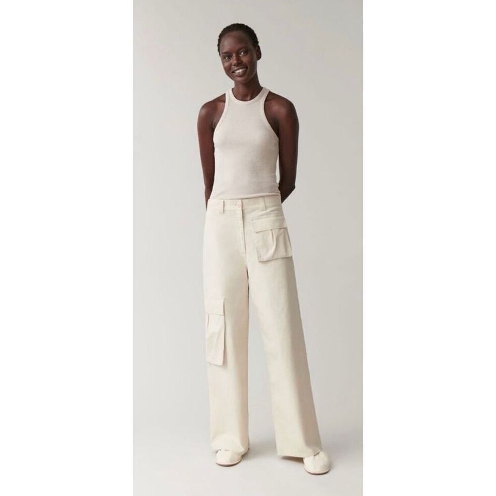 ✨COS Cotton Cargo Sz 4 Trousers in Cream Beige✨